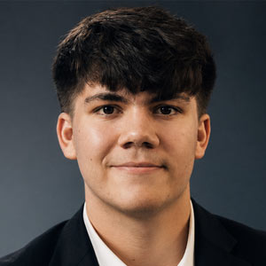 Headshot of Evan Geller
